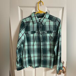 Columbia Women’s Adjustable Sleeve Outdoor Omni-Shade Plaid Green Shirt Size M